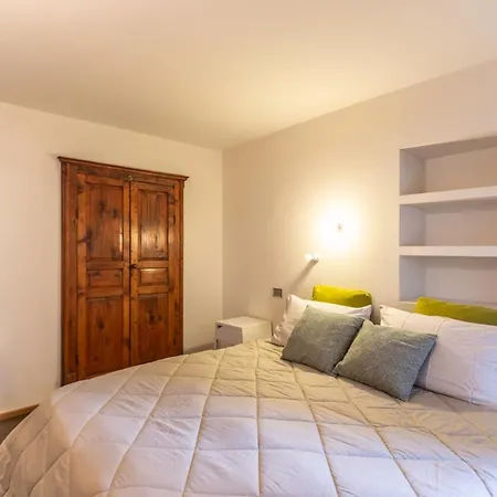 아파트 Maison Ginod & Les Fleurs 아오스타