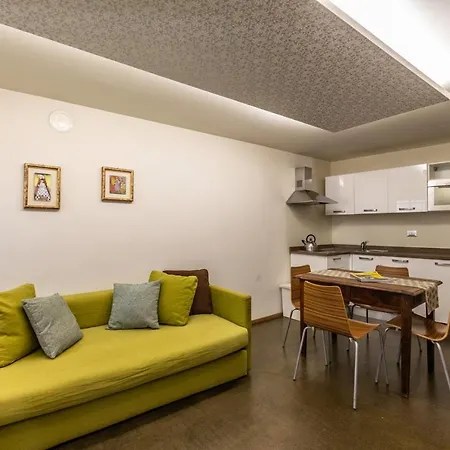 Maison Ginod & Les Fleurs