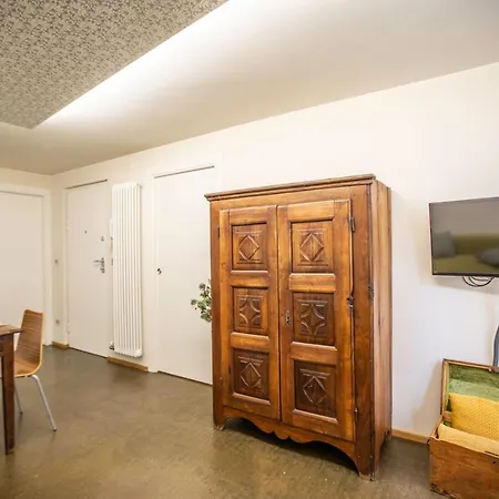 Maison Ginod & Les Fleurs * 아오스타