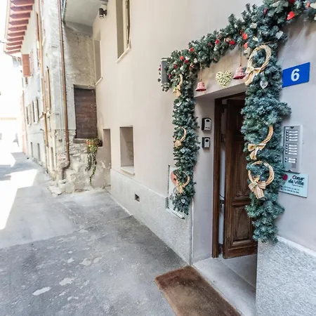 Maison Ginod & Les Fleurs