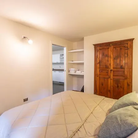 Maison Ginod & Les Fleurs Apartment Aosta