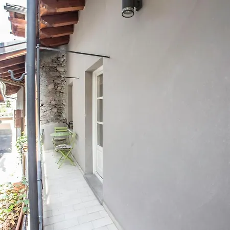 Apartment Maison Ginod & Les Fleurs Aosta