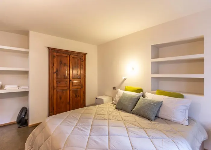 Lejlighed Maison Ginod & Les Fleurs Aosta