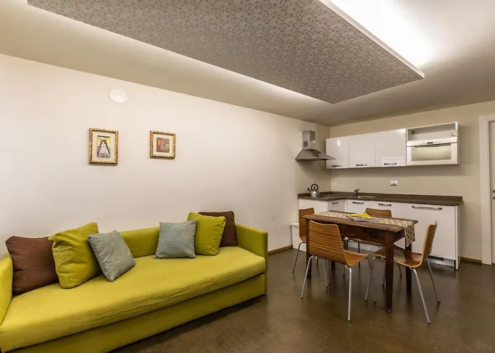 Maison Ginod & Les Fleurs